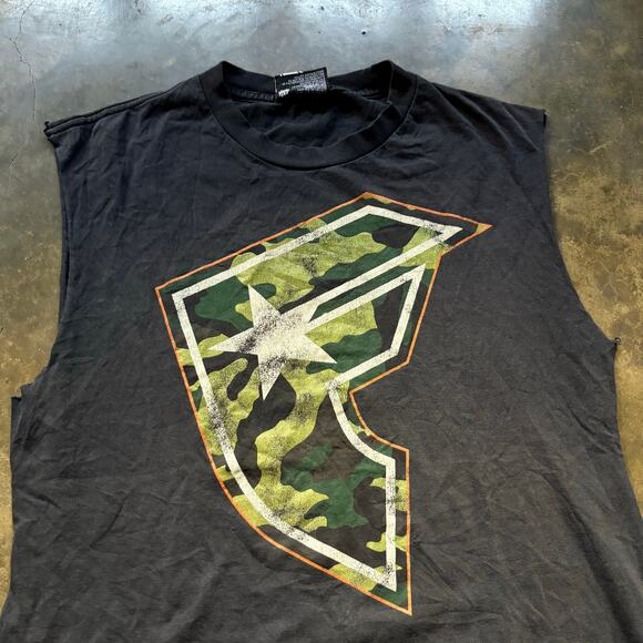 Crazy Vintage Y2K Famous Stars Cut off T-shirt - Picture 2 of 5